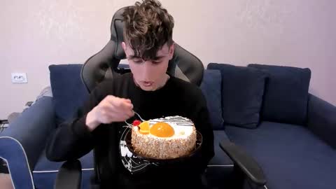 James online show from 4, 11, 2025