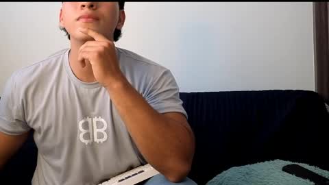 james_silva1 online show from 18, 4, 2026