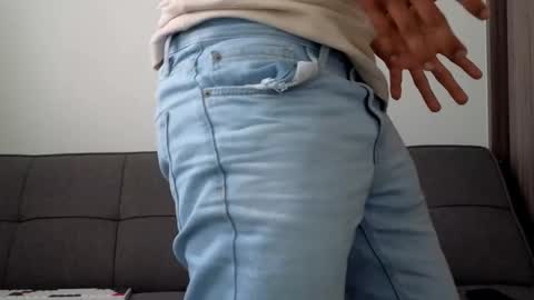 james_silva1 online show from 20, 4, 2026