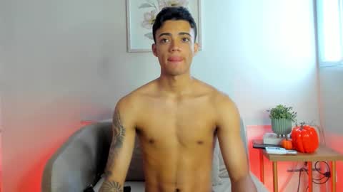 Snapshot of jamesclemont chatting on 27, 10, 2025 James Clemont online show from 27, 10, 2025