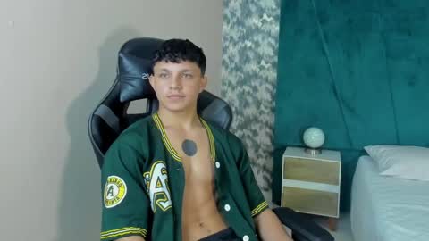 jamesgolden_ online show from 25, 2, 2025