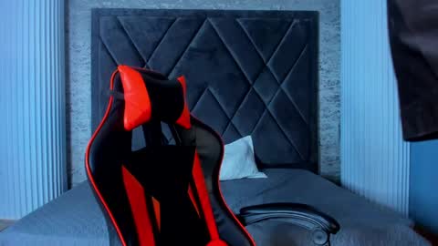 jamesgolden_ online show from 4, 3, 2025