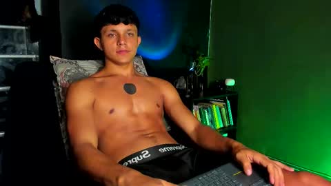 jamesgolden_ online show from 20, 9, 2025