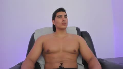 Snapshot of jamesgraay chatting on 10, 2, 2025 James Gray online show from 10, 2, 2025
