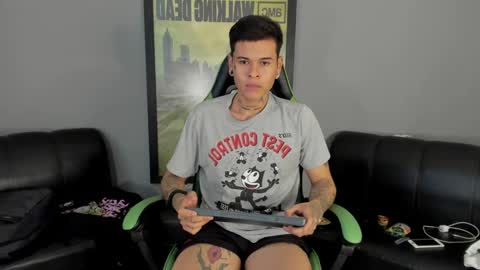 Snapshot of jamesinked_ chatting on 15, 12, 2024 Jamesinked online show from 15, 12, 2024