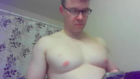 Snapshot of jamesjewels chatting on 8, 2, 2025 jamesjewels online show from 8, 2, 2025