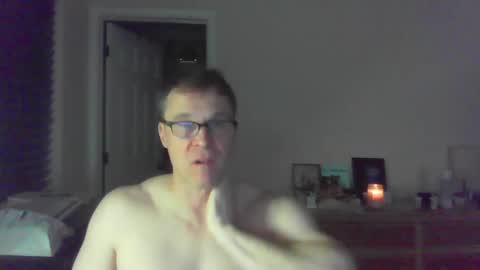 Snapshot of jamesjewels chatting on 12, 2, 2025 jamesjewels online show from 12, 2, 2025