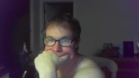 Snapshot of jamesjewels chatting on 18, 10, 2025 jamesjewels online show from 18, 10, 2025