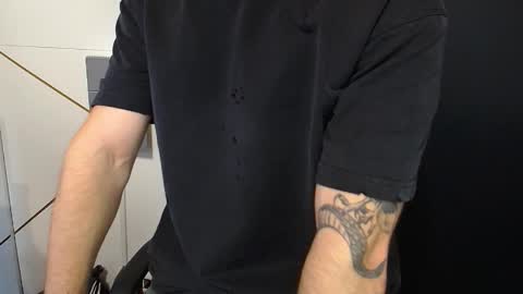 Snapshot of jamesmyersx chatting on 15, 10, 2025 JamesMyers online show from 15, 10, 2025