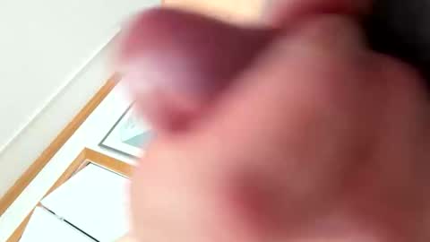 jamesquebec1991 online show from 4, 11, 2025