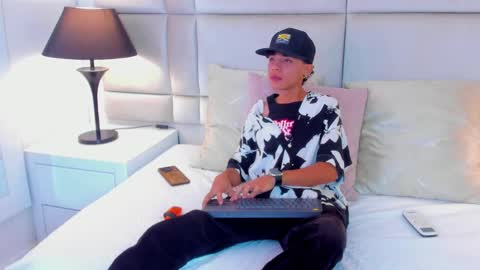 jamess_ford online show from 25, 1, 2025