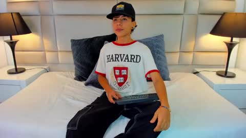 jamess_ford online show from 19, 2, 2025