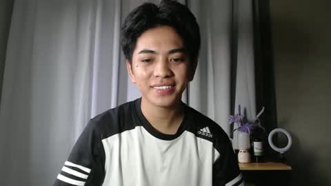 Snapshot of jamray_2 chatting on 1, 12, 2025 jam online show from 1, 12, 2025