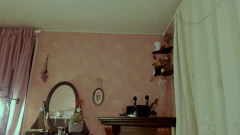 Snapshot of jane_and_star chatting on 23, 10, 2025 Star online show from 23, 10, 2025