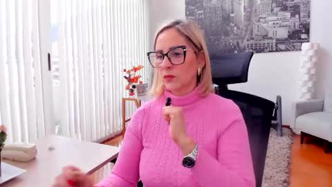 Snapshot of janeturner chatting on 14, 1, 2026 JANE TURNER MILF online show from 14, 1, 2026