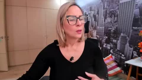 Snapshot of janeturner chatting on 6, 2, 2026 JANE TURNER MILF online show from 6, 2, 2026