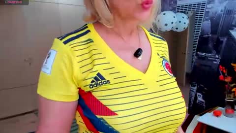 JANE TURNER MILF online show from 17, 6, 2026