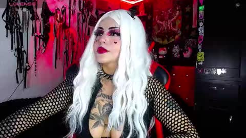      online show from 15, 1, 2025