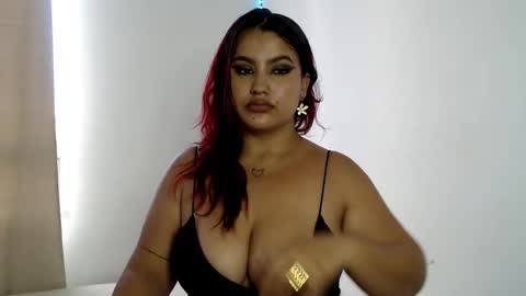 Snapshot of janne_1 chatting on 12, 1, 2025 Janne  online show from 12, 1, 2025