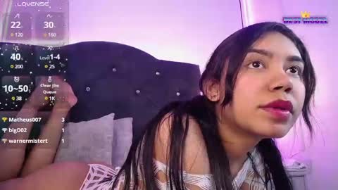 Snapshot of janne_moon chatting on 18, 12, 2024 Janne online show from 18, 12, 2024