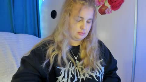 Snapshot of jansylines chatting on 2, 10, 2025 JansyLines online show from 2, 10, 2025