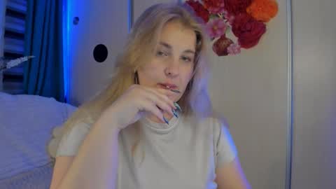 Snapshot of jansylines chatting on 14, 10, 2025 JansyLines online show from 14, 10, 2025