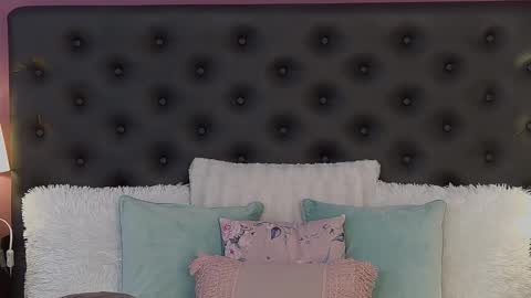 jaquelinemerlot online show from 23, 3, 2026