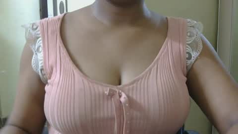 Snapshot of jasmeen_love143 chatting on 29, 6, 2026 jasmeen online show from 29, 6, 2026