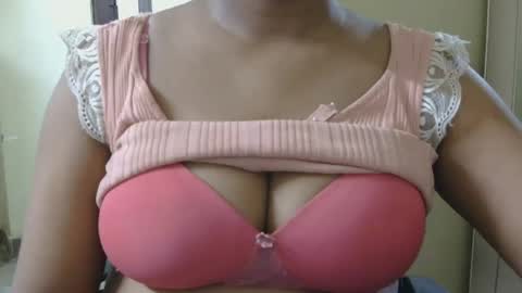 Snapshot of jasmeen_love143 chatting on 30, 6, 2026 jasmeen online show from 30, 6, 2026