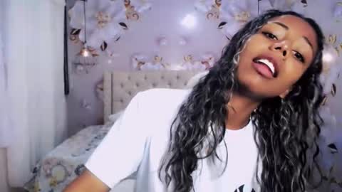 Snapshot of jasmin_brunette_ chatting on 23, 1, 2025 Jasmin online show from 23, 1, 2025