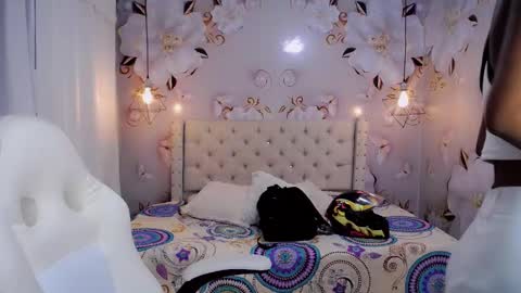 Snapshot of jasmin_brunette_ chatting on 20, 2, 2025 Jasmin online show from 20, 2, 2025