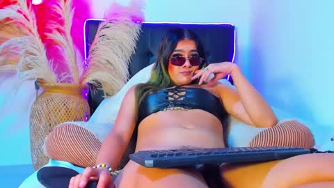 jasmin trans femboy ebony bigcock online show from 9, 1, 2025