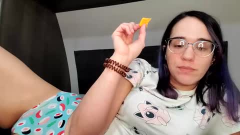 jasmineelizabeth online show from 26, 1, 2025