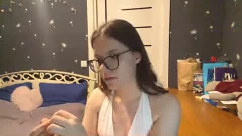 Snapshot of jasmineloadholt chatting on 21, 7, 2026 Lily 3 online show from 21, 7, 2026