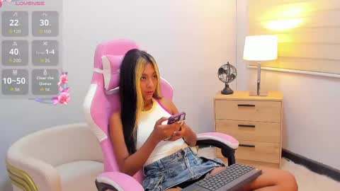 Snapshot of jasmineross_1 chatting on 9, 4, 2026 jasmine online show from 9, 4, 2026