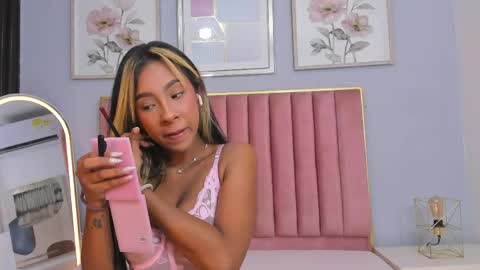 Snapshot of jasmineross_1 chatting on 11, 4, 2026 jasmine online show from 11, 4, 2026