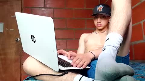 Snapshot of jason_bless1 chatting on 12, 10, 2025 JASON BLESS1 online show from 12, 10, 2025