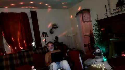 Snapshot of jasonreloaded694u chatting on 25, 12, 2024 Jason online show from 25, 12, 2024
