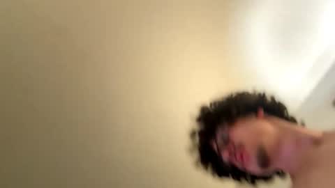 itshis10inchesforbitches online show from 3, 2, 2026