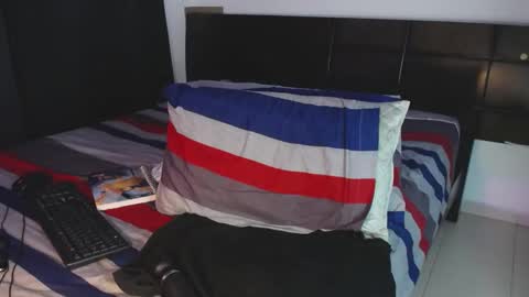 jaspeer__ online show from 13, 9, 2025