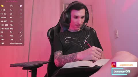 Snapshot of jasper__thompson chatting on 10, 4, 2026 jasper__thompson online show from 10, 4, 2026