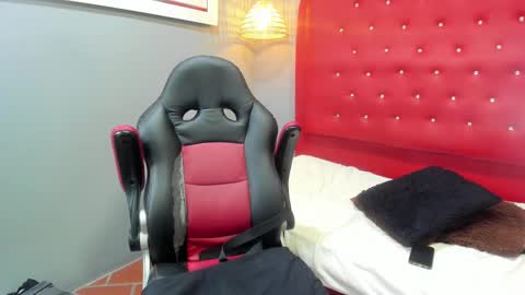 jasperjohnson online show from 12, 3, 2025