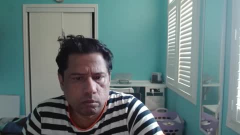 Snapshot of jassim82 chatting on 17, 12, 2025 jassim82 online show from 17, 12, 2025