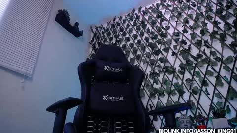 Snapshot of jasson_king01 chatting on 8, 10, 2025 JKing online show from 8, 10, 2025