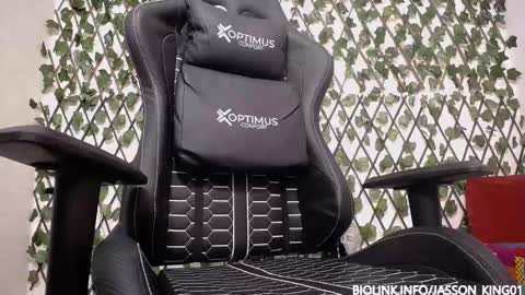 Snapshot of jasson_king01 chatting on 15, 10, 2025 JKing online show from 15, 10, 2025