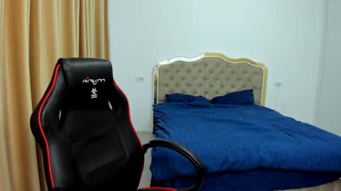 Snapshot of javicute4u chatting on 21, 12, 2025 Javi online show from 21, 12, 2025