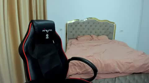  Javi  online show from 7, 5, 2026