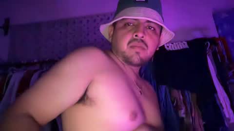 Snapshot of javiermichi chatting on 7, 10, 2025 javiermichi online show from 7, 10, 2025