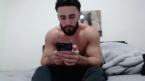 jay_slayz online show from 4, 12, 2024
