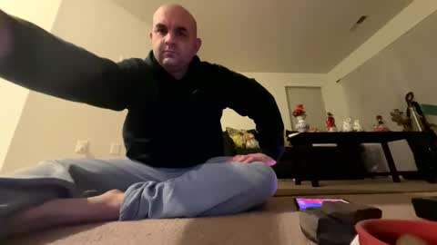 Snapshot of jaybee0986 chatting on 5, 2, 2025 jaybee0986 online show from 5, 2, 2025